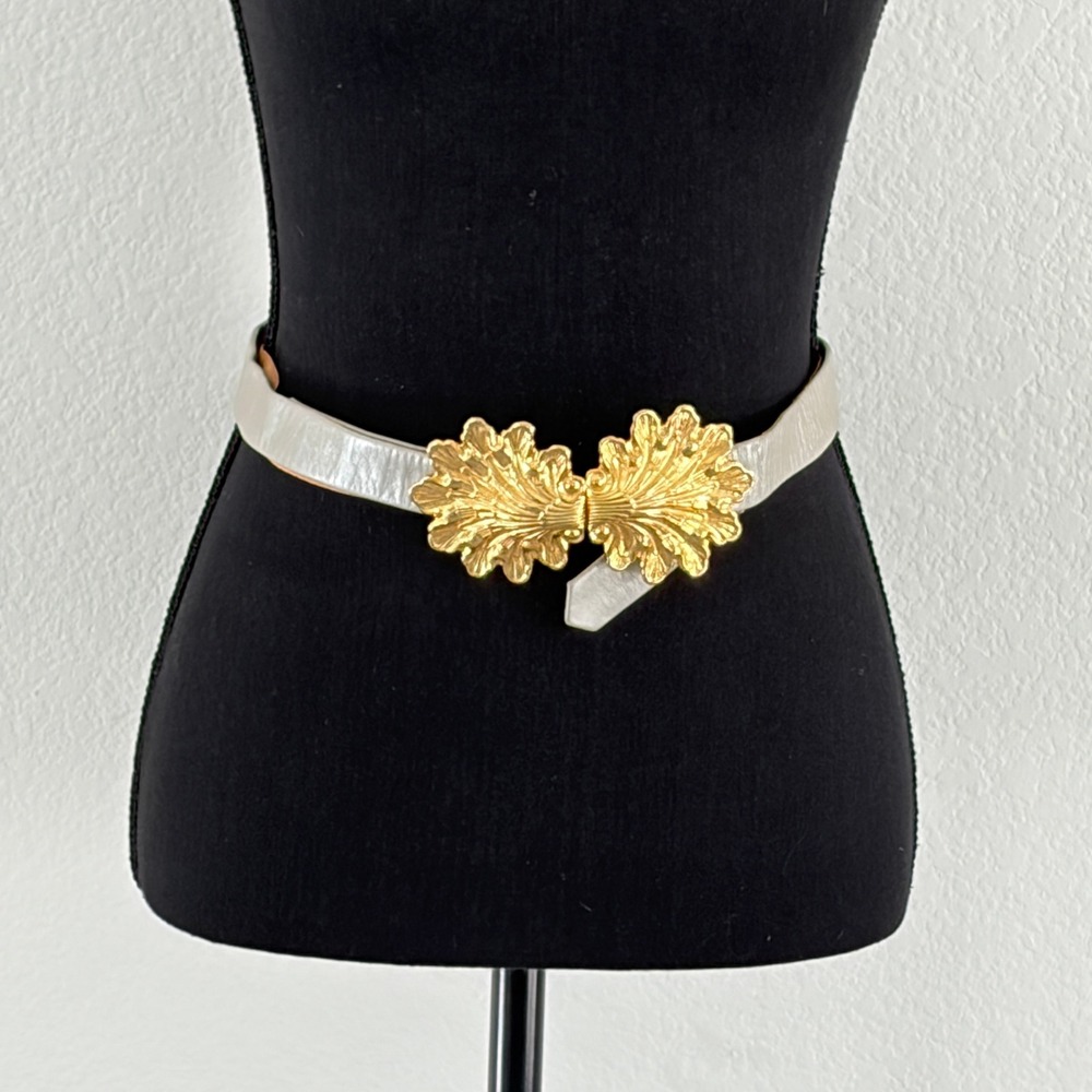 Accessocraft Vintage Womens Silver Leather Gold Leaf Buckle Belt 32 Adjustable